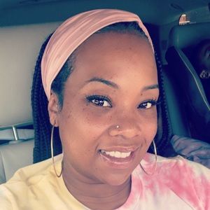 Meet your Posher, Alicia